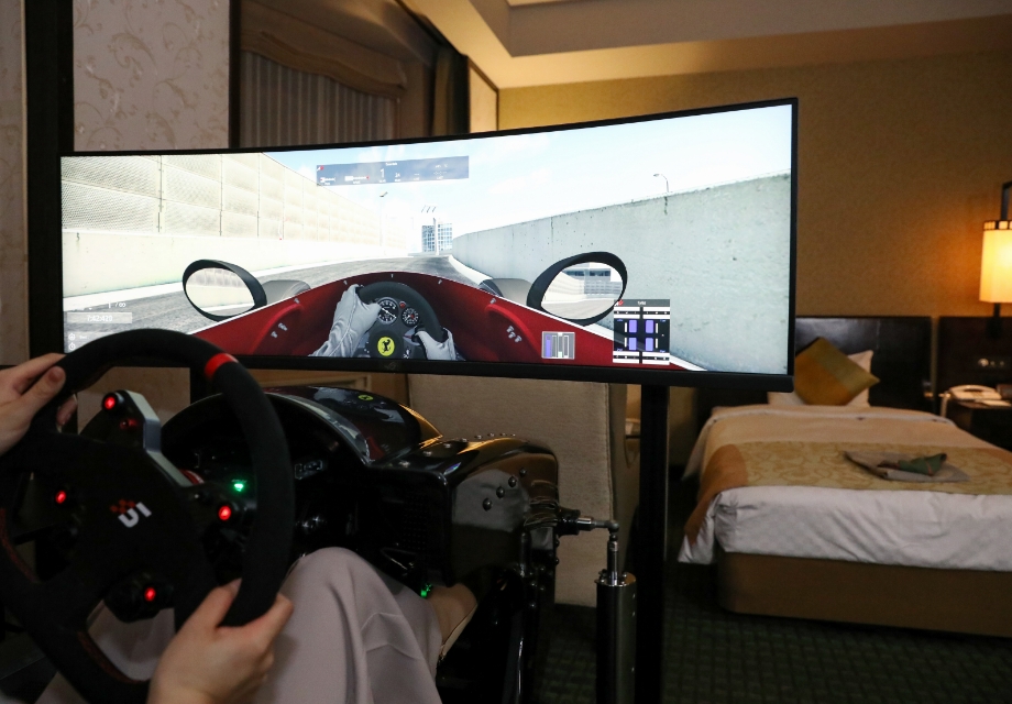 ドライビングシュミレーター DRiVe-X 試乗ルーム